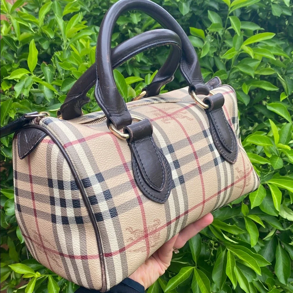 🤎100% Authentic Burberry Haymarket bowling bag🤎Chocolate Check Chester Satchel🤎 - Picture 9 of 16